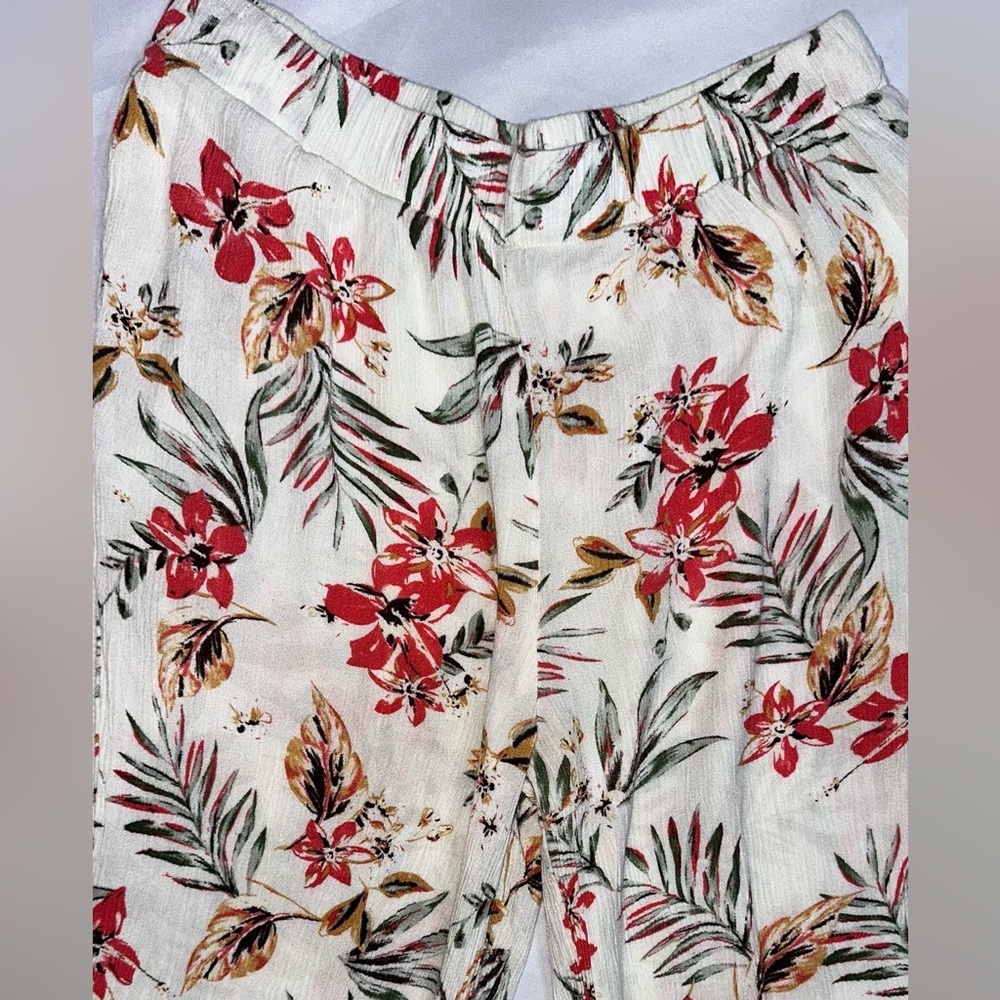 Fashion Nova Tropical Floral Wide Leg Pants - Rust and Green on Cream - Picture 3 of 5